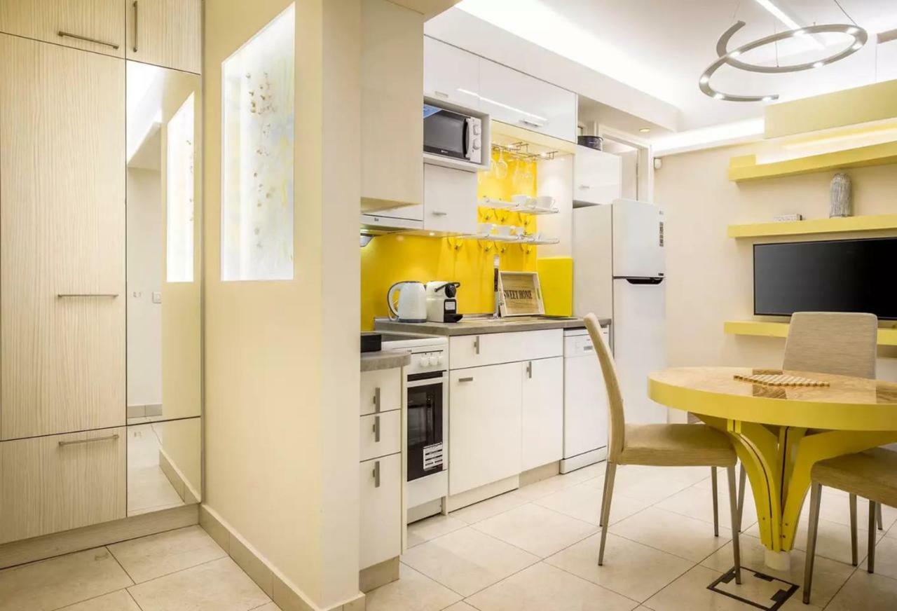 Acropolis Suites - Where Else In Athens? Buitenkant foto