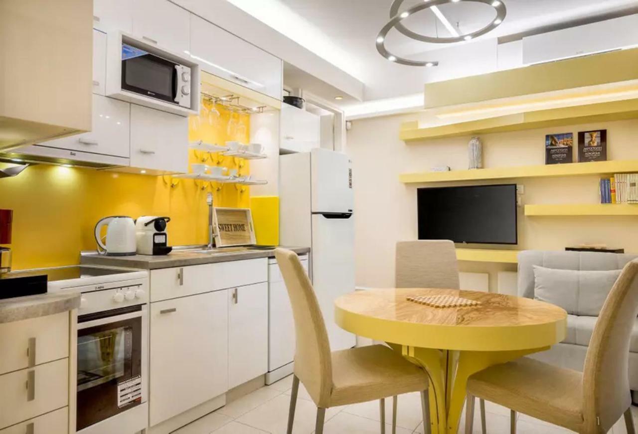 Acropolis Suites - Where Else In Athens? Buitenkant foto