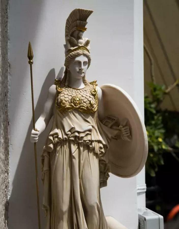 Acropolis Suites - Where Else In Athens? Buitenkant foto