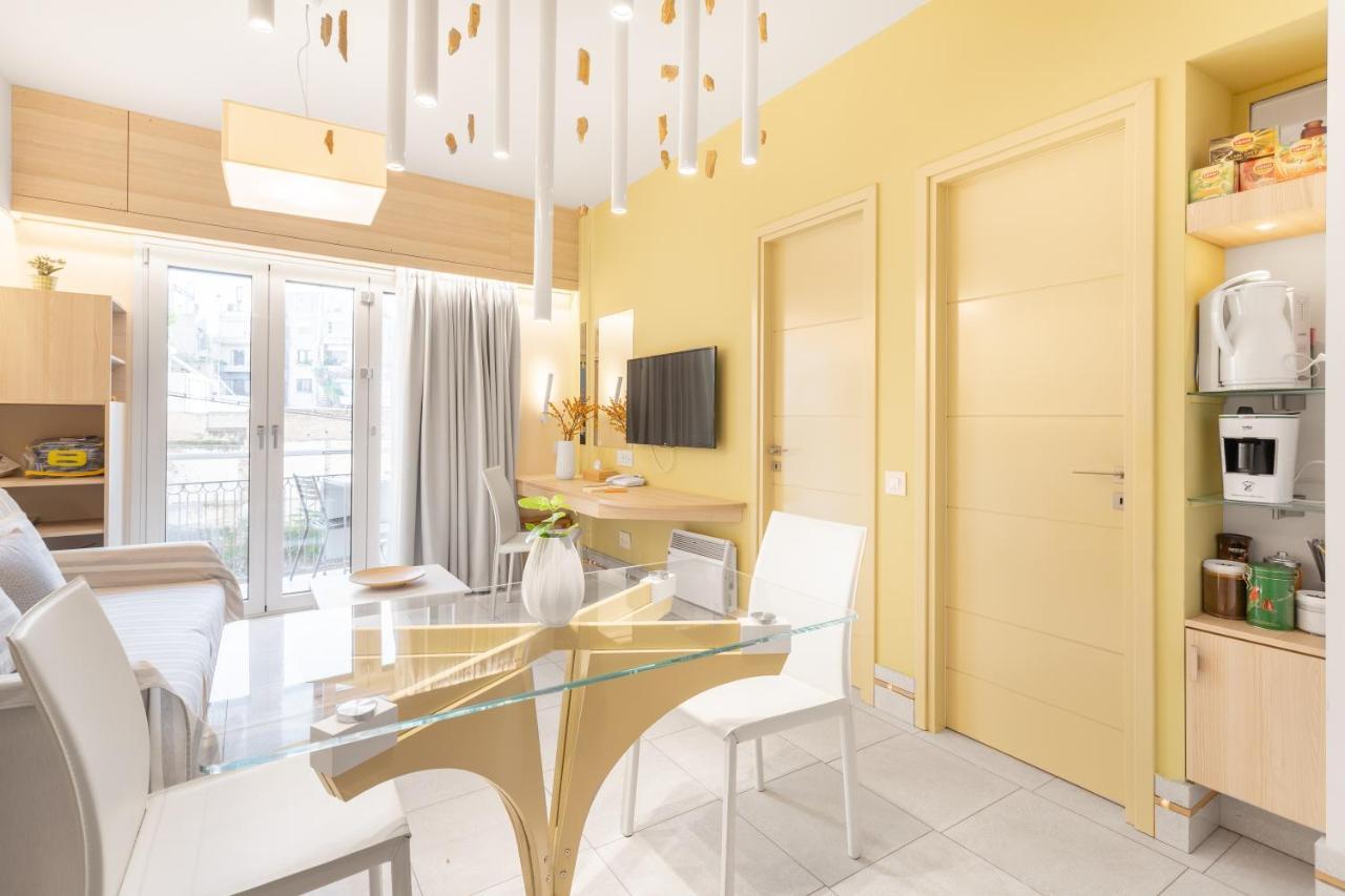 Acropolis Suites - Where Else In Athens? Buitenkant foto