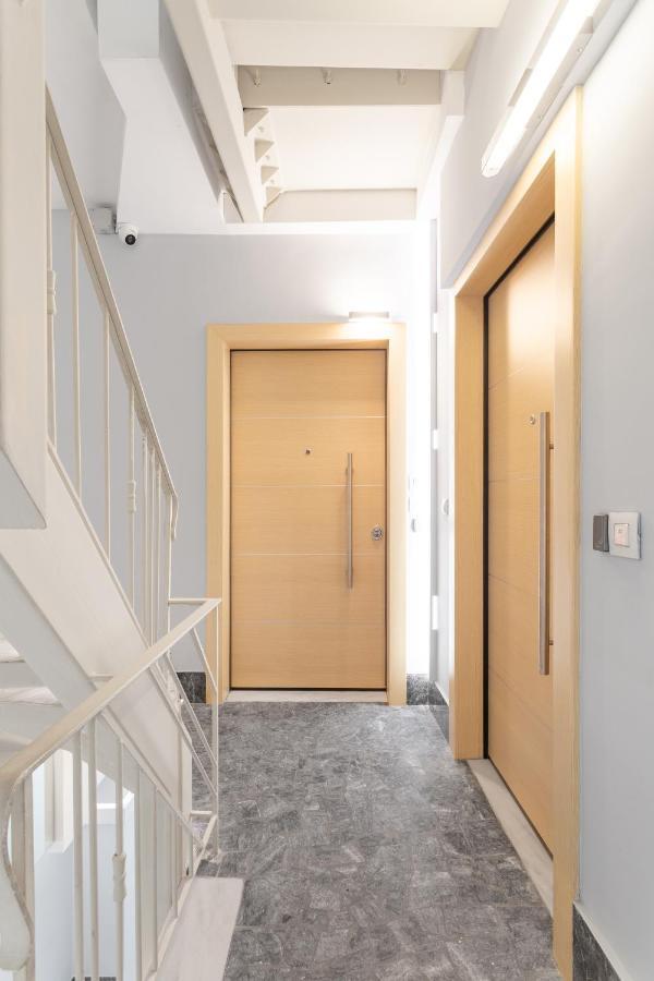 Acropolis Suites - Where Else In Athens? Buitenkant foto